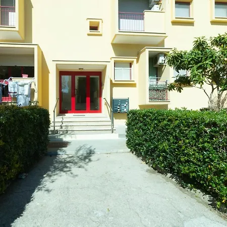 Apart-hotel Craulo
