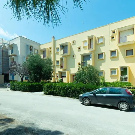 Craulo Ξενοδοχείο με διαμερίσματα